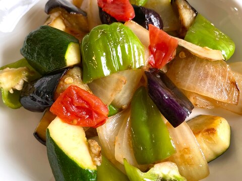 彩り鮮やか♩簡単に作れるラタトゥイユ風♩野菜炒め